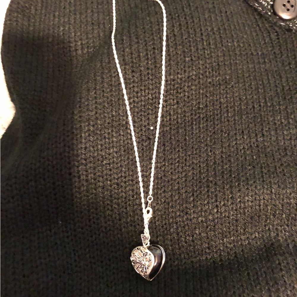 Double Sided Locket - Picture 4 of 7